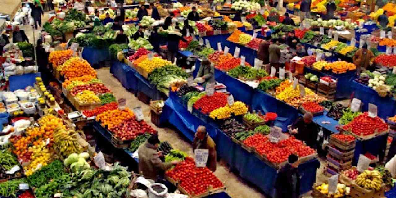 Bakanlık 200 lira açıkladı: Pazarda 100 liraya satılıyor