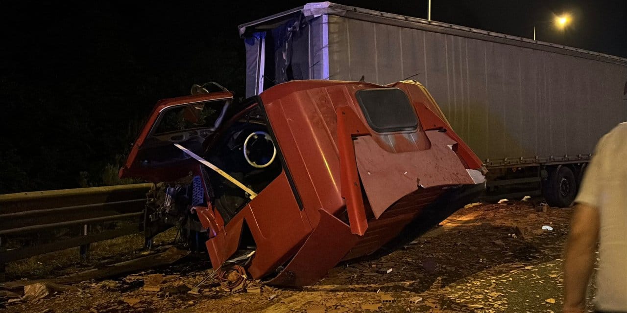 Bolu tünelinde iki TIR çarpıştı: Trafik durma noktasına geldi