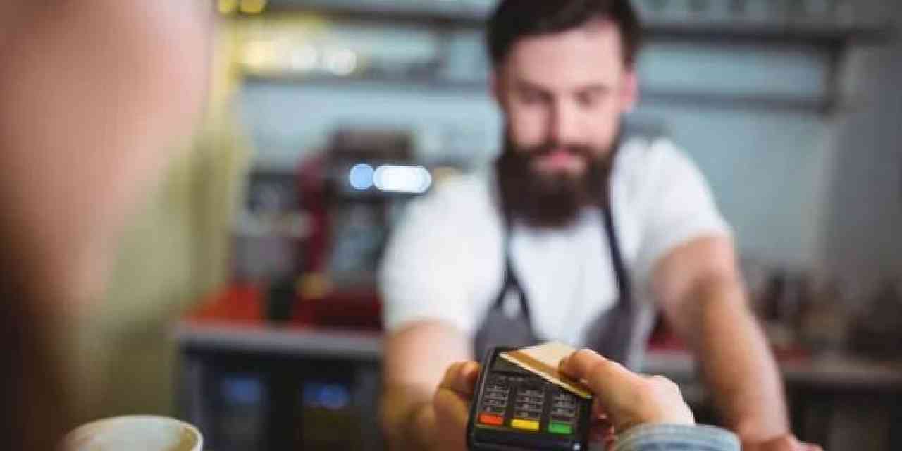 Ticaret Bakanlığı'ndan yemek kartı şirketlerine milyonlarca liralık ceza yağdı!