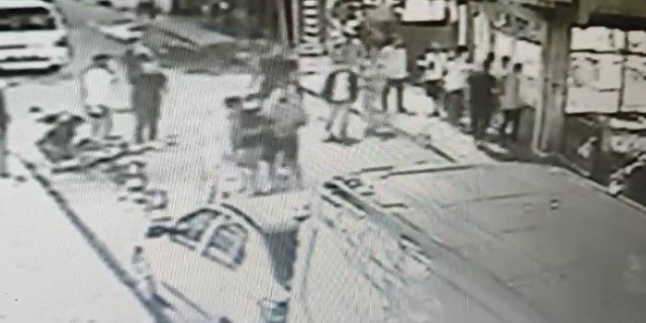 İstanbul'da uzun namlulu silahlarla kıraathane baskını: O anlar kamerada