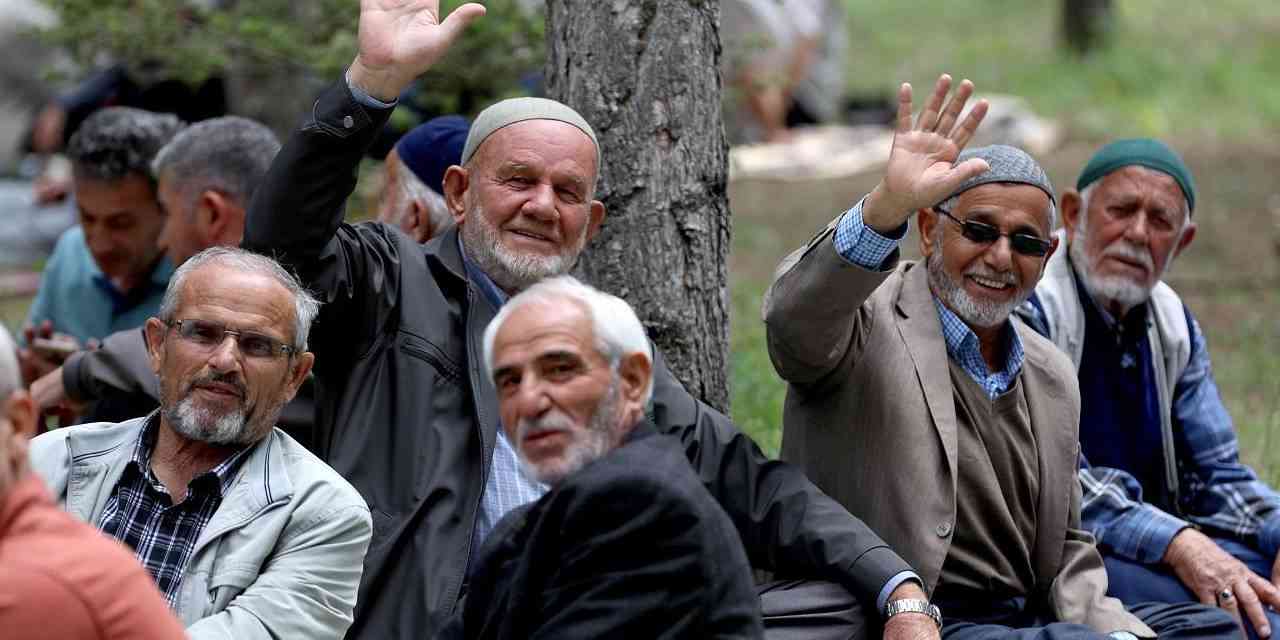 Anlaşma imzalandı: Emekliye müjdeyi başkan verdi
