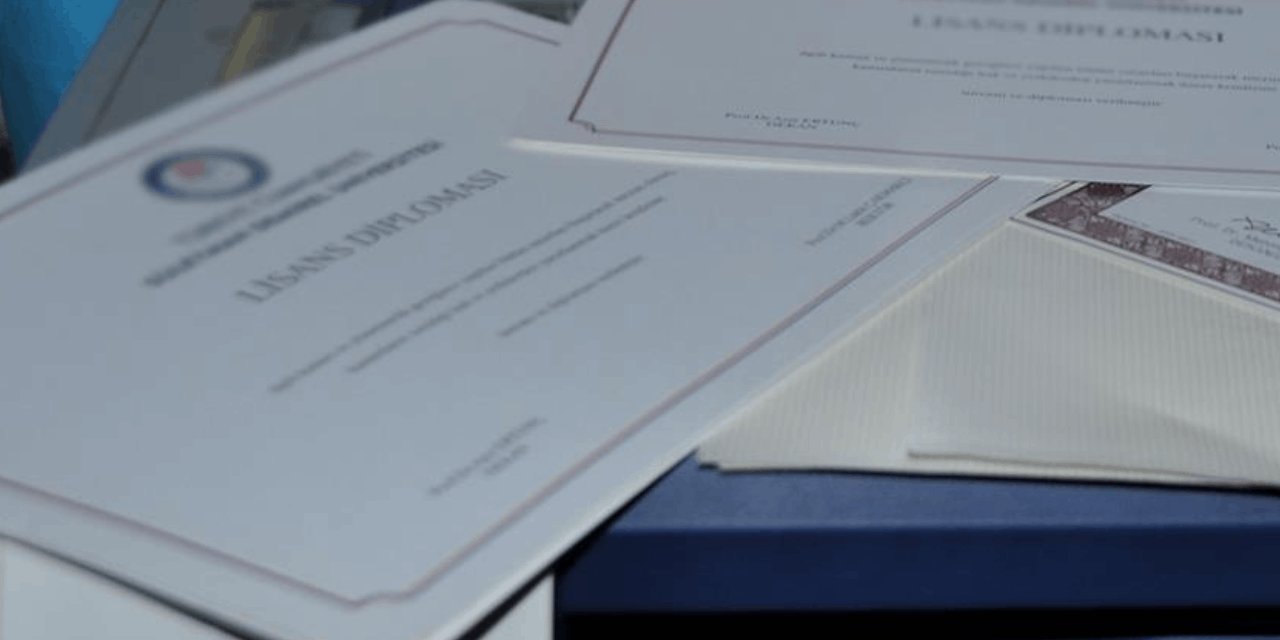 Sahte diploma skandalına yıllarca seyirci kalınmış... CHP'nin soru önergesini AKP-MHP'nin reddettiği ortaya çıktı