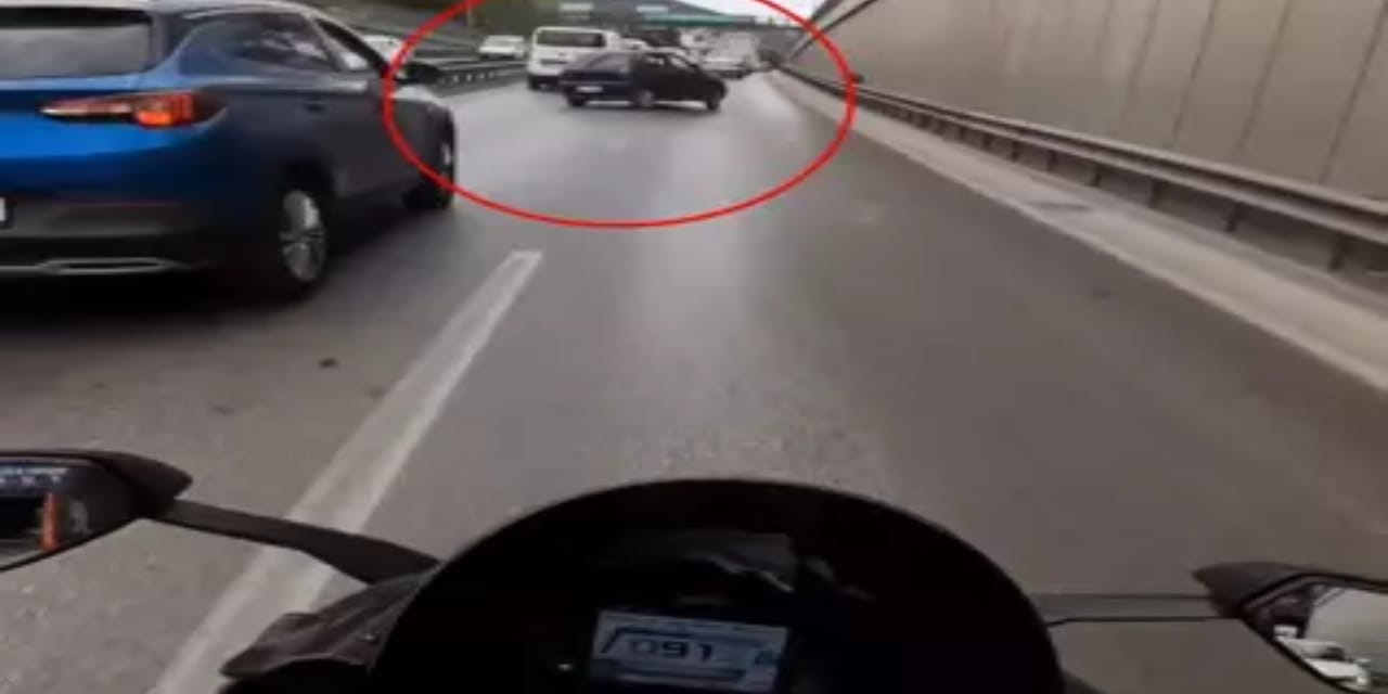 Yine şerit ihlali yine kaza! Motosiklet sürücüsü önüne kıran araca çarptı