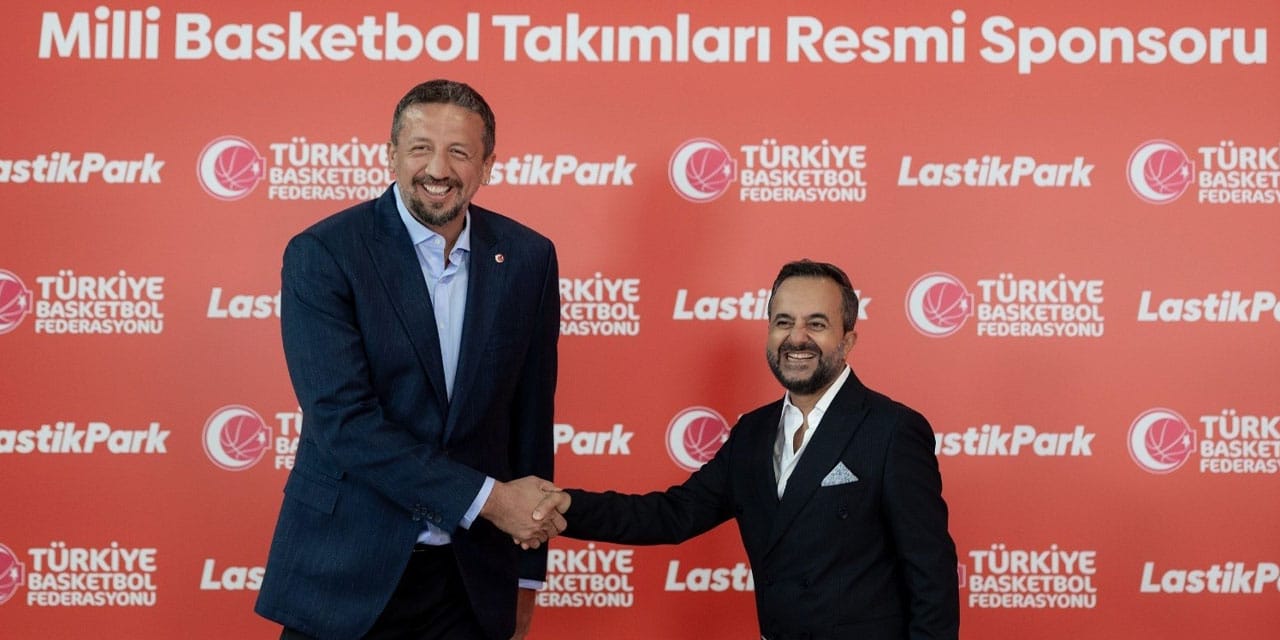 Milli takımda imzalar atıldı