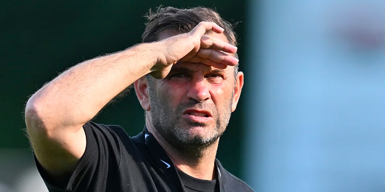 Okan Buruk dakikalar kala ayrılığı açıkladı