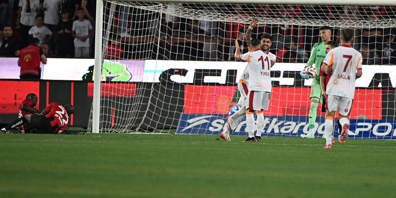 Galatasaray sezonu galibiyetle açtı: Hakem kararları maça damga vurdu
