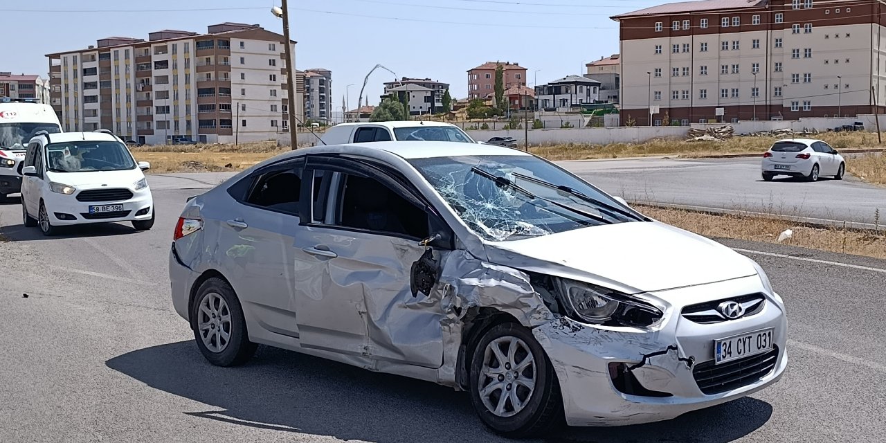 Sivas'ta kaza: 6 yaralı var