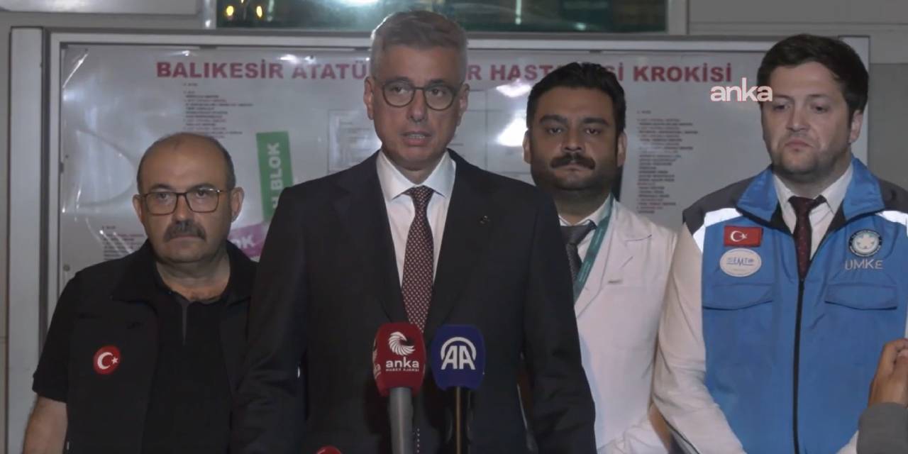 Depremzedeleri hastanede ziyaret etti: Bakan Memişoğlu'ndan açıklama