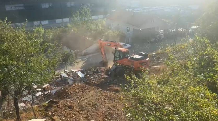 Davası bitmeden yerle bir ettiler: Mahalleli isyan etti