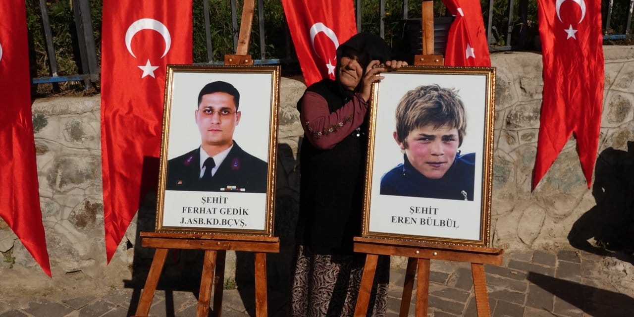 Eren Bülbül ve Ferhat Gedik şehit edilişlerinin 8. yılında anıldı