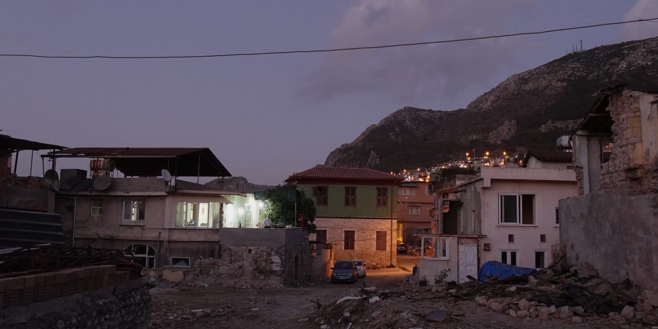 Hatay'da kardeşliğin sembolü mahalle "riskli alan" ilan edildi: TOKİ’ye gitmek istemiyoruz