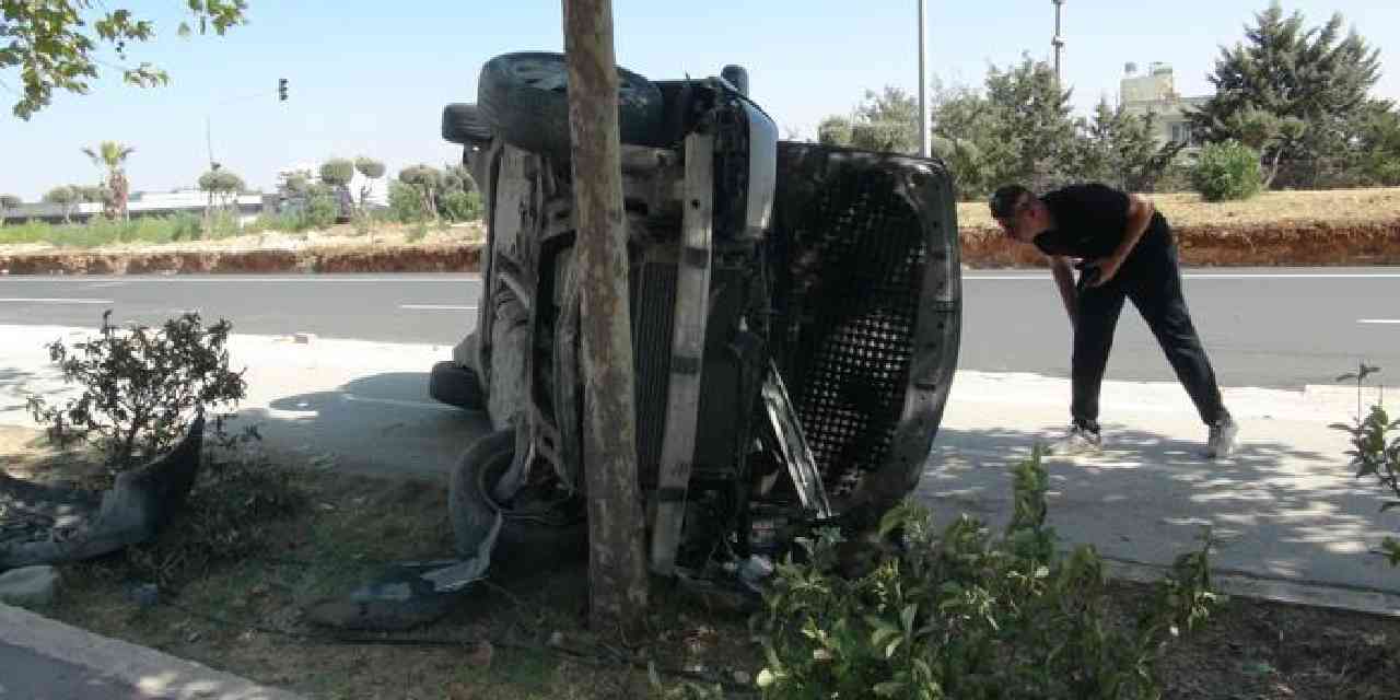 Otomobiller çarpıştı: 2 kişi yaralandı