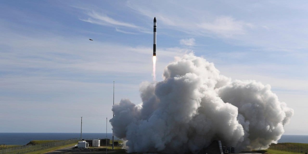 Uzay sektörünün en yeni milyarderi  Musk'la ciddi bir rekabet içinde