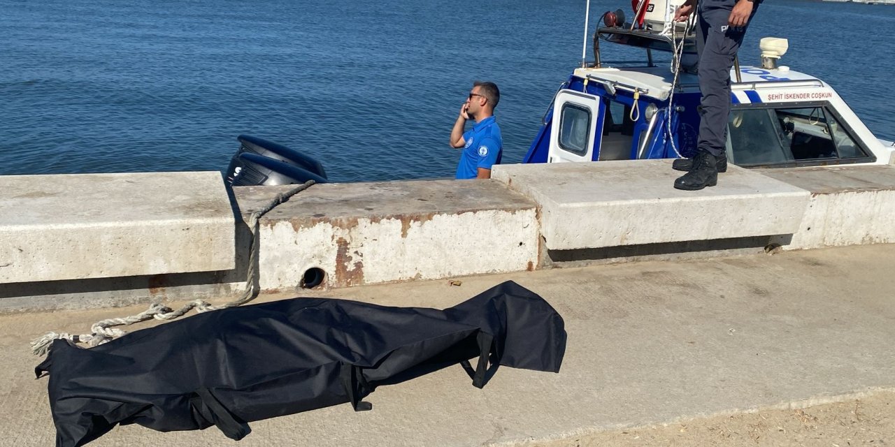 İzmir'de korkunç olay! Denizde erkek cesedi bulundu