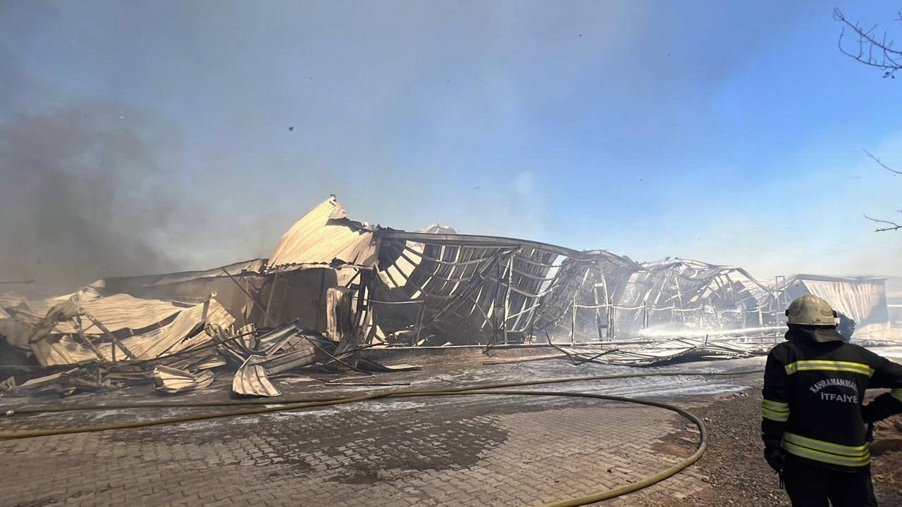 Kahramanmaraş’ta ambalaj üretim fabrikasında yangın