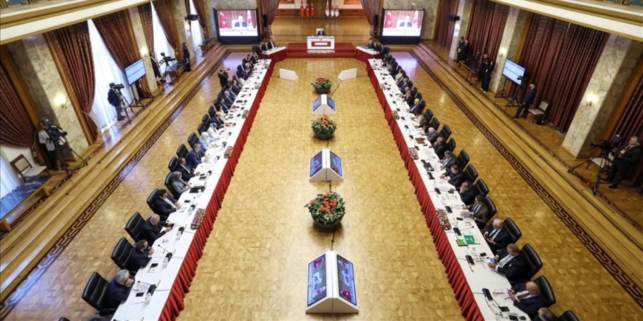 Komisyonda Halk TV gündemi: Basın özgürlüğü bu masada bulunma hedefimizin oksijenidir