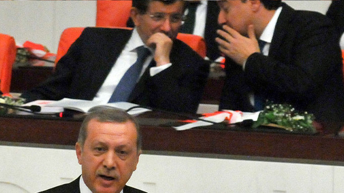 Erdoğan'dan Babacan ve Davutoğlu'na: Boş çuval gibi devrilecekler