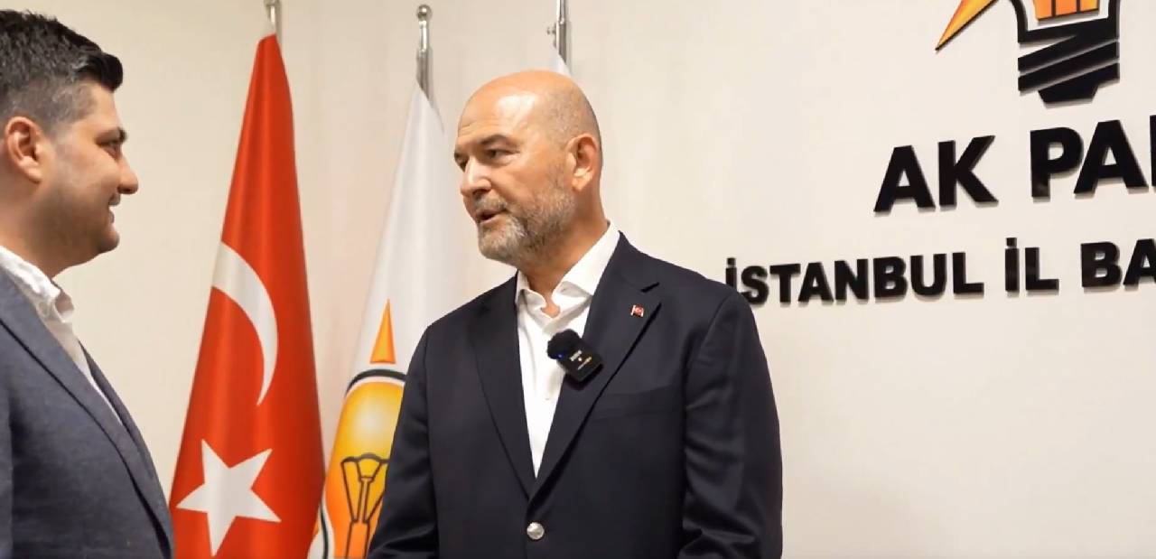 Süleyman Soylu AKP sorusuna öyle bir yanıt verdi ki şairler bile kıskandı: Öve öve bitiremedi!