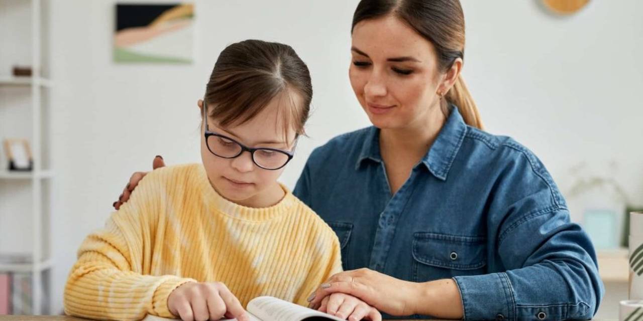 3 kuruşa 5 köfte ilanı ile öğretmen arıyorlar: Neler istedi neler