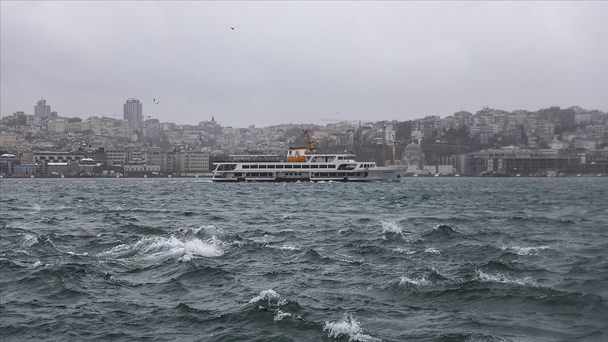 İstanbul ve İzmir dahil 11 il için fırtına uyarısı: Rüzgarın hızı 70 kilometreyi bulacak!
