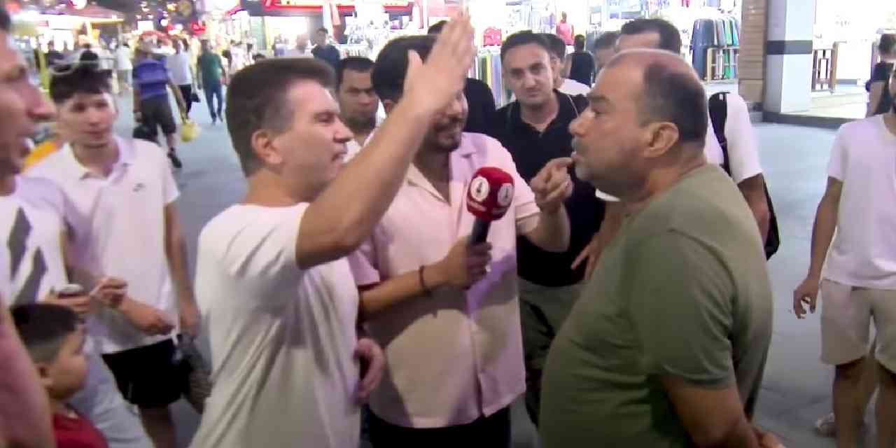 Atatürk'e 'Ermeni' dedi: Şamarı vatandaştan yedi!