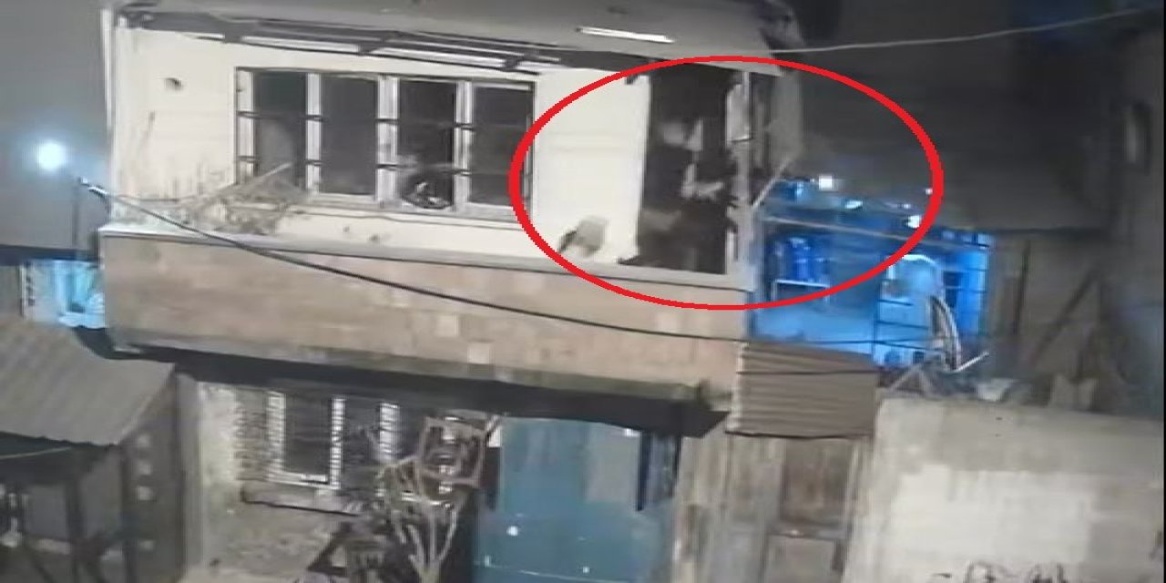 Adana'da komşular balkonda çatıştı