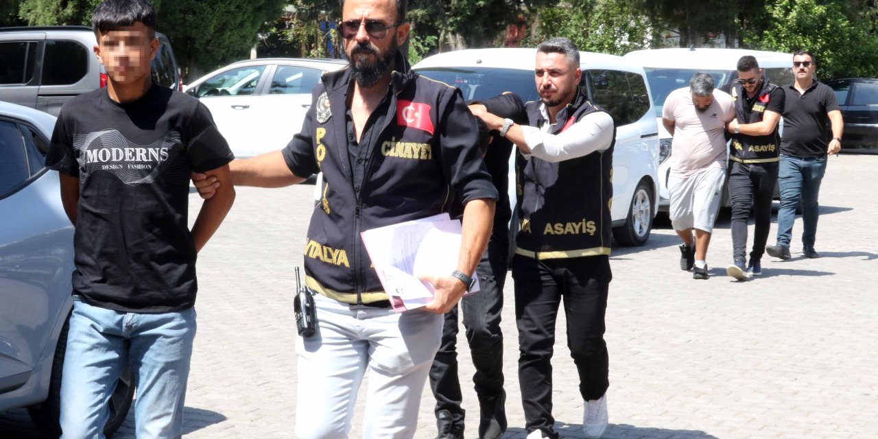 Düğünde cinayet! Eşinin eski nişanlısını öldürdü