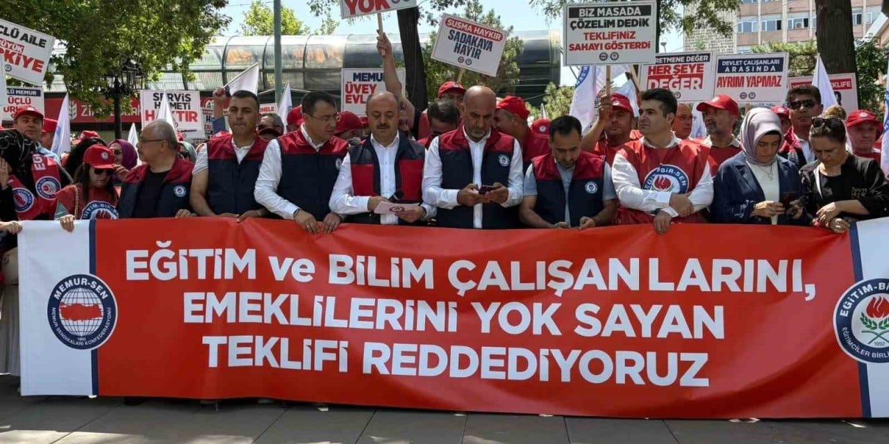 Öğretmenler greve çıkıyor; Ankara'ya yürüyor!