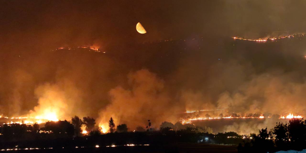Diyarbakır yangını 17 saat sonra kontrol altında: 230 hektar alan küle döndü