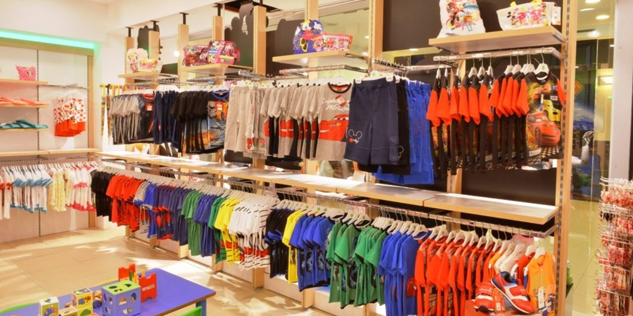 Çocuklarınıza sakın giydirmeyin: Raflardan toplatılıyor!