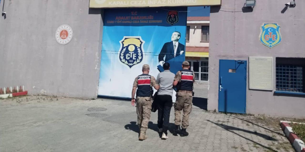 22 ayrı suçtan aranan hükümlü evde yakalandı