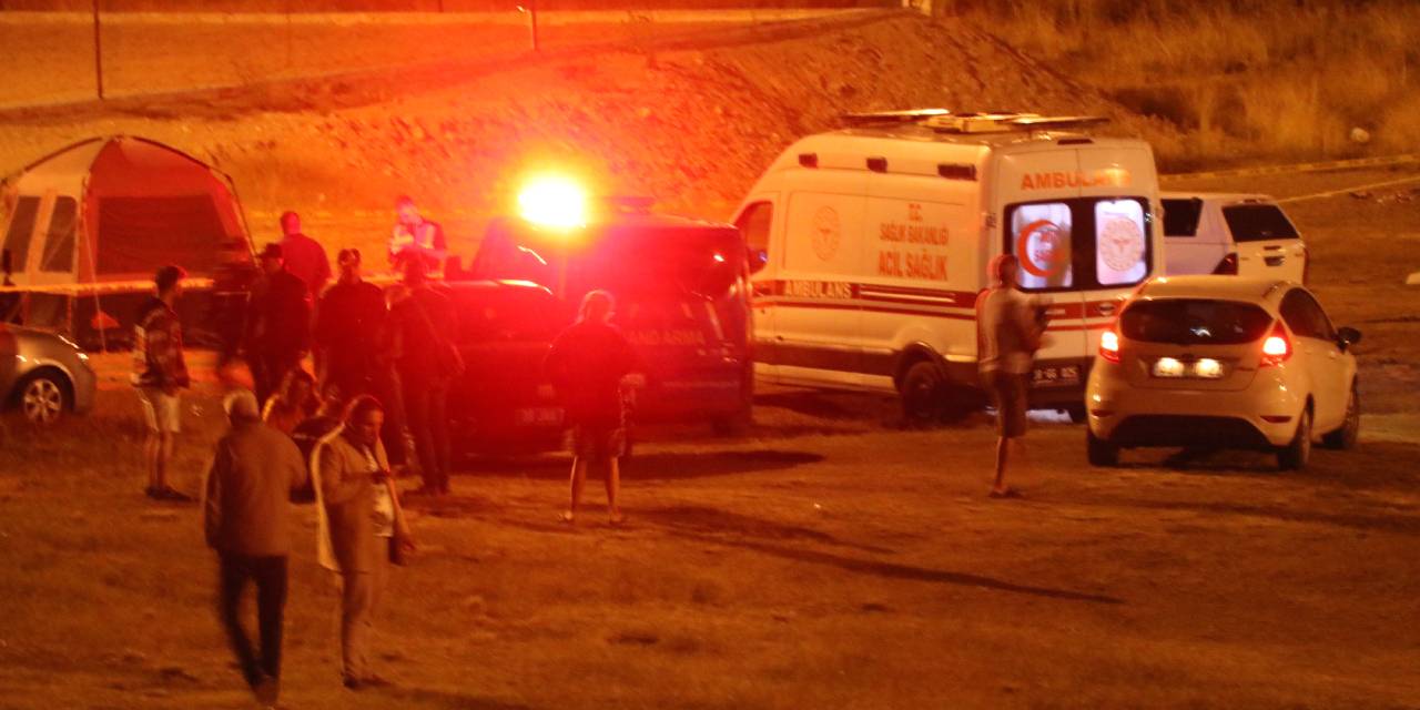 Dağda kamp yapan çift çadırda ölü bulundu