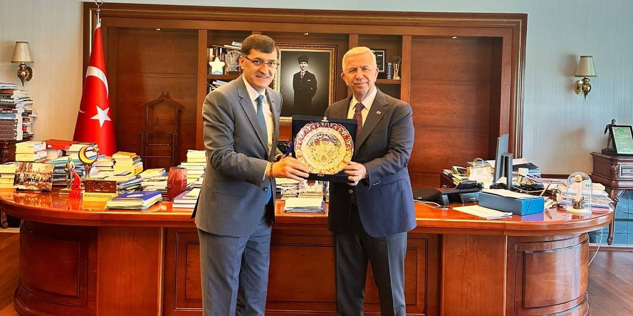 AKP'ye geçeceği iddia edilmişti: Kütahya Belediye Başkanı son noktayı koydu