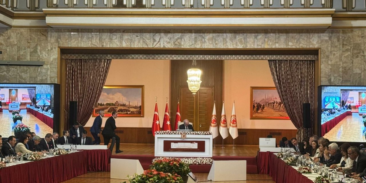 Komisyonda Barış ve Cumartesi Anneleri dinlenecek