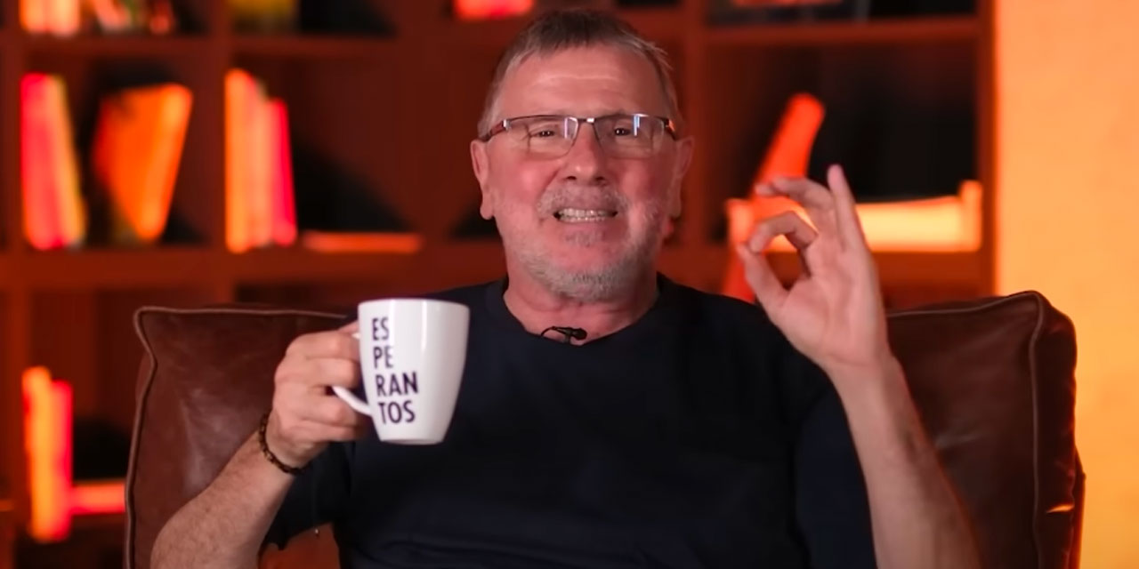 Metin Tekin: Emenike'nin sarışın ve biraz daha kısa boylusu