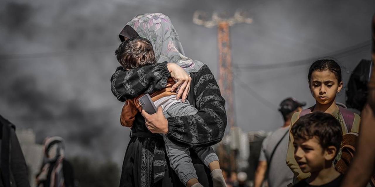 İsrail yine sivilleri hedef aldı: 33 kişi can verdi