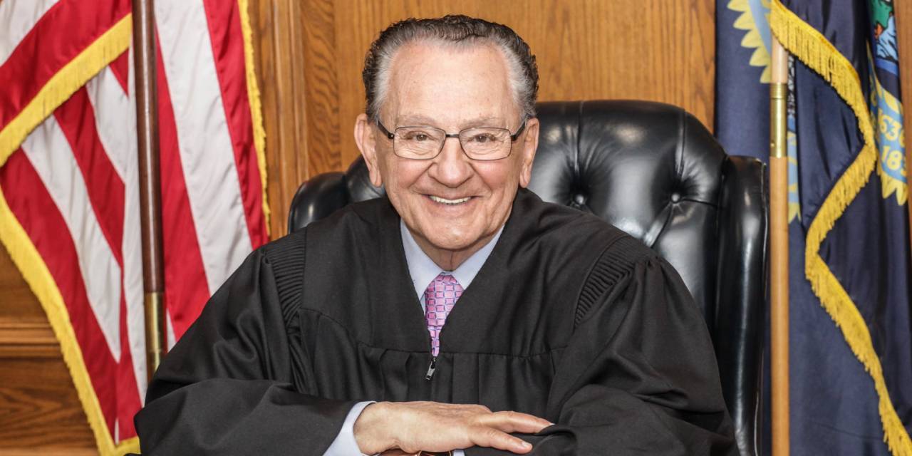 'Babacan yargıç' hayatını kaybetti