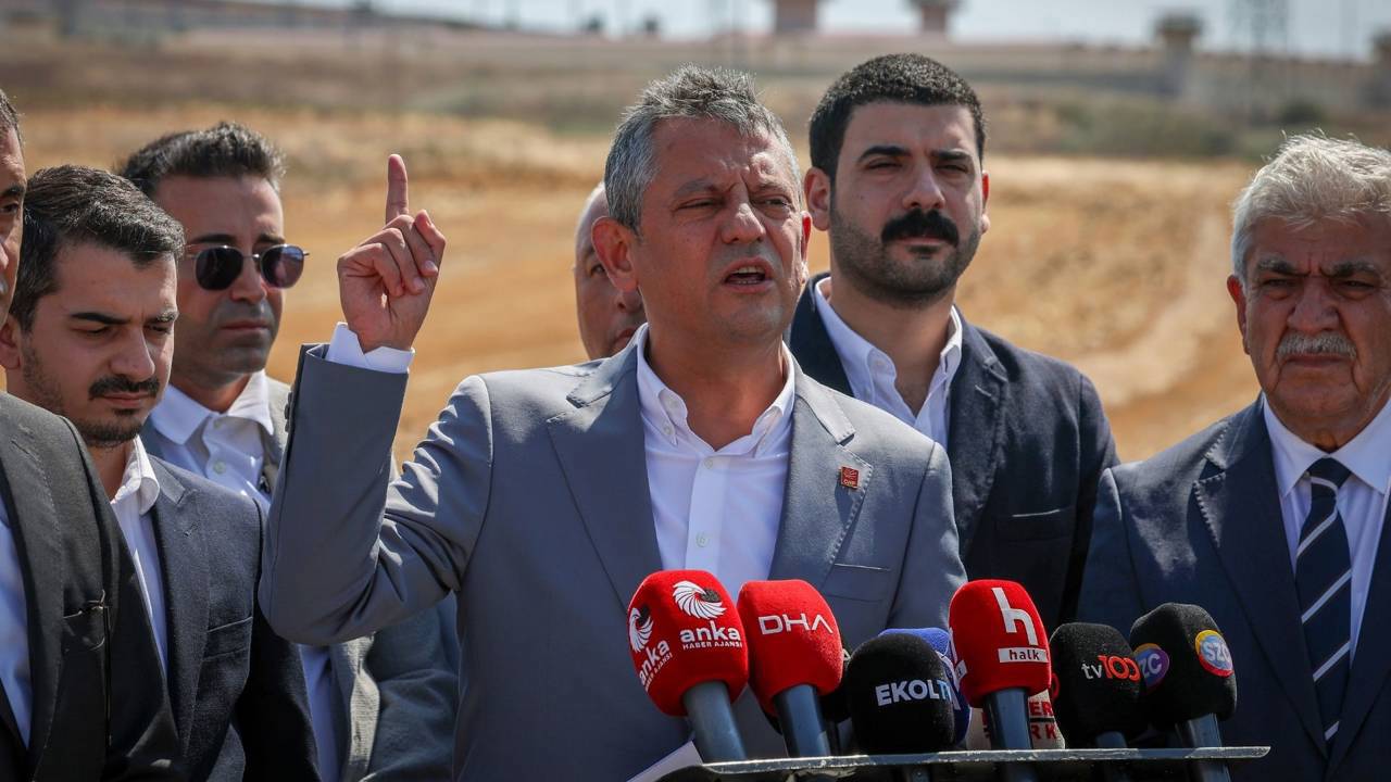 Özgür Özel'den İmamoğlu'na ziyaret