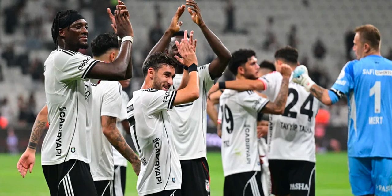 Beşiktaş'a gelir gelmez Süper Lig ekibine imza attı