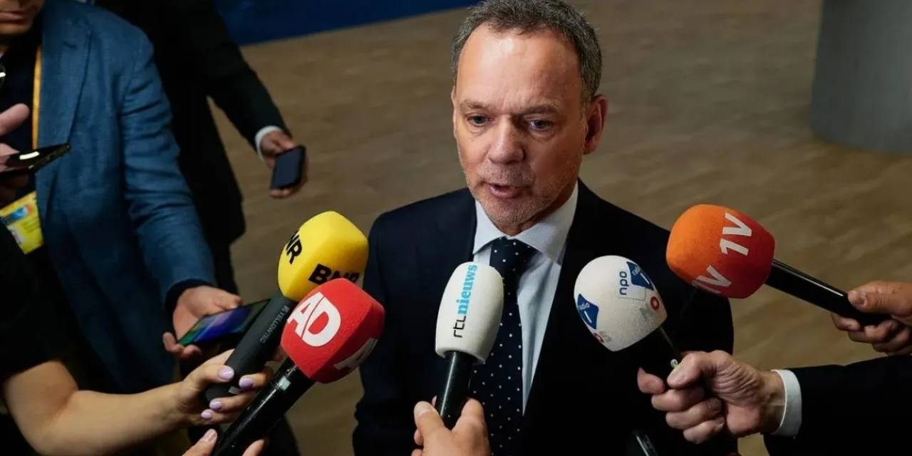 Hollanda hükümetinde İsrail krizi: Dışişleri Bakanı istifa etti