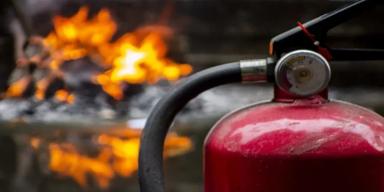 Beşiktaş'ta yangın paniği