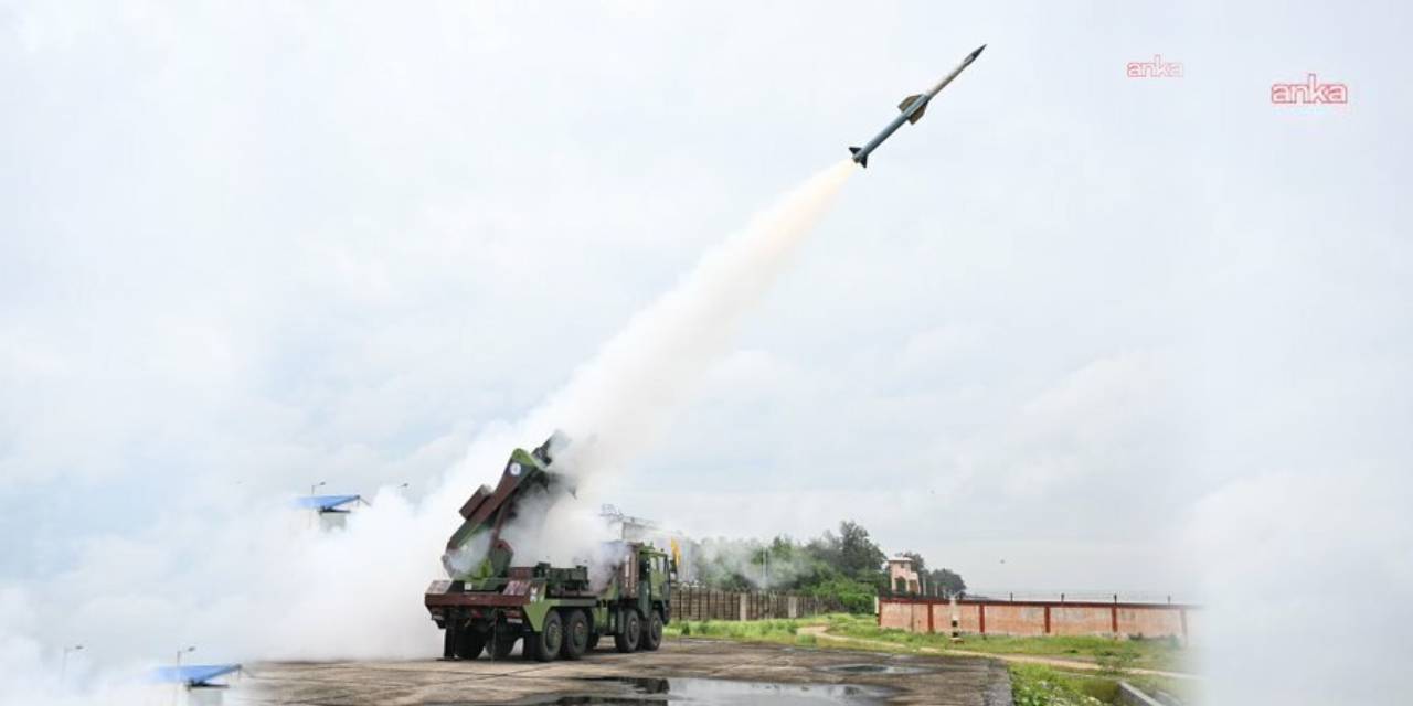 Hindistan yeni silah sistemini test etti