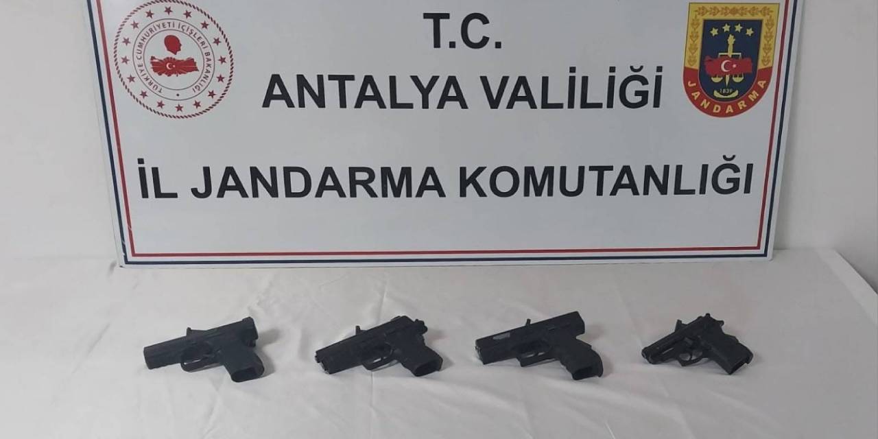 Kaçak silah operasyonunda 4 kişi yakalandı