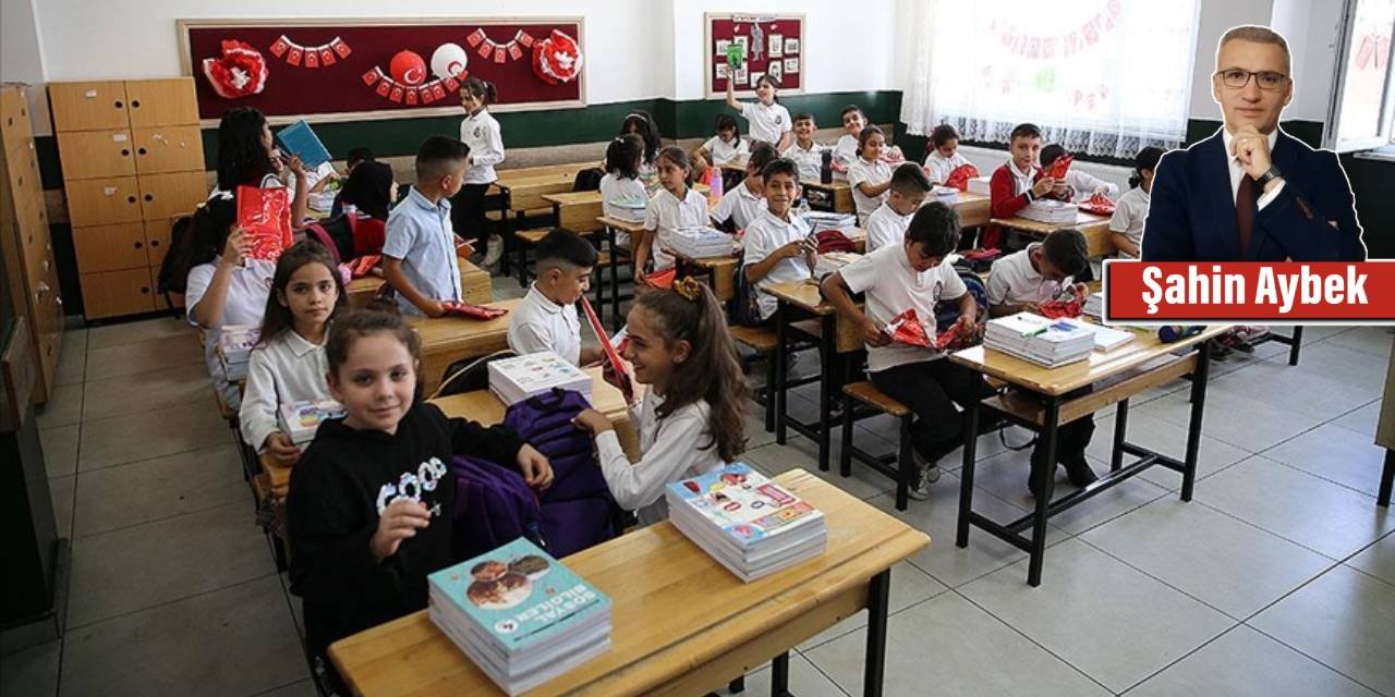 Eğitimimizde pozitivizmin yerine yapılandırmacılığın getirilmeye çalışılması modernizmden postmodernizme geçiş midir?