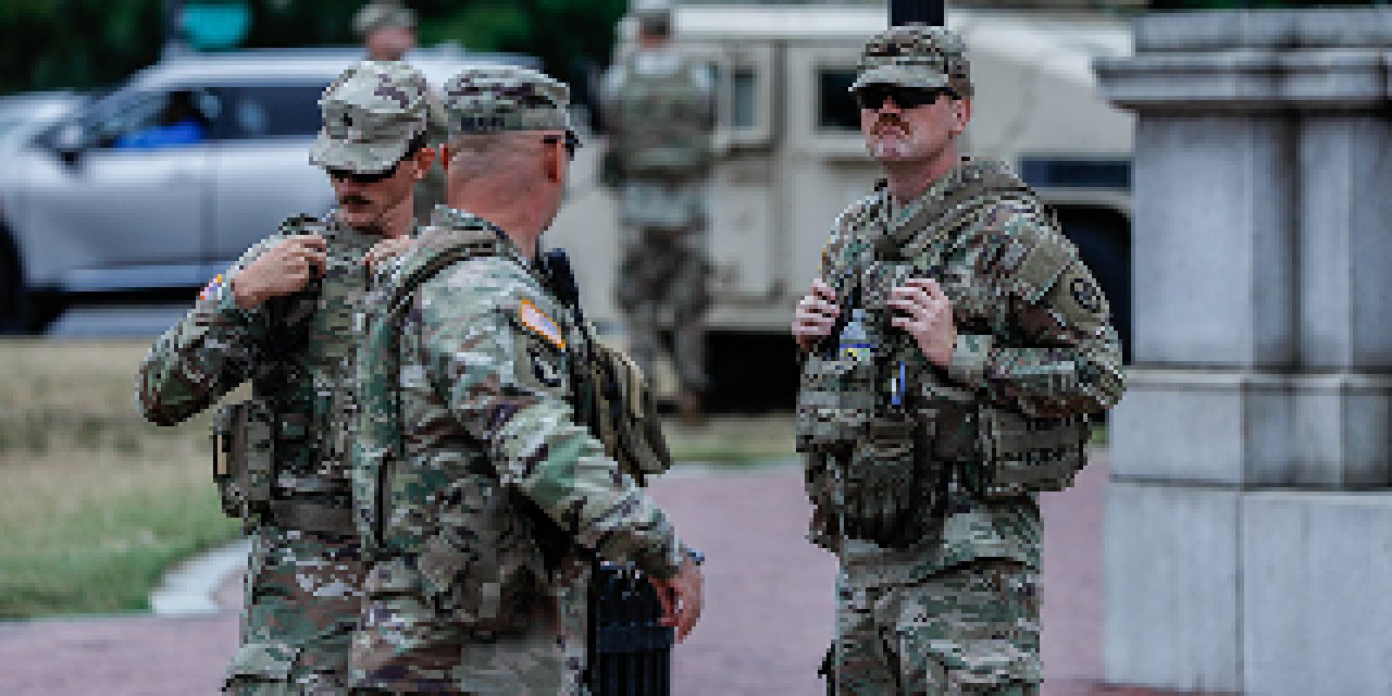 ABD askerleri Washington’da silahlı devriye gezecek