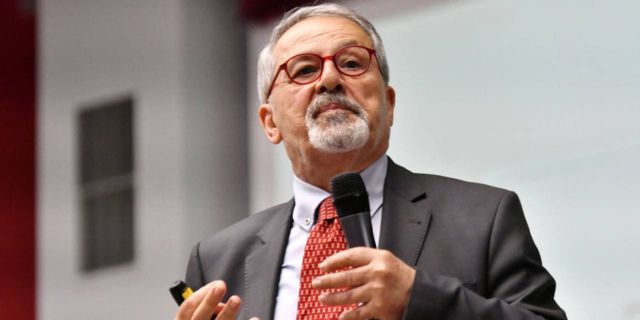 Naci Görür 'yeter artık' diyerek isyan ettirdi! "Meslektaşlarına laf çaktırıyor"