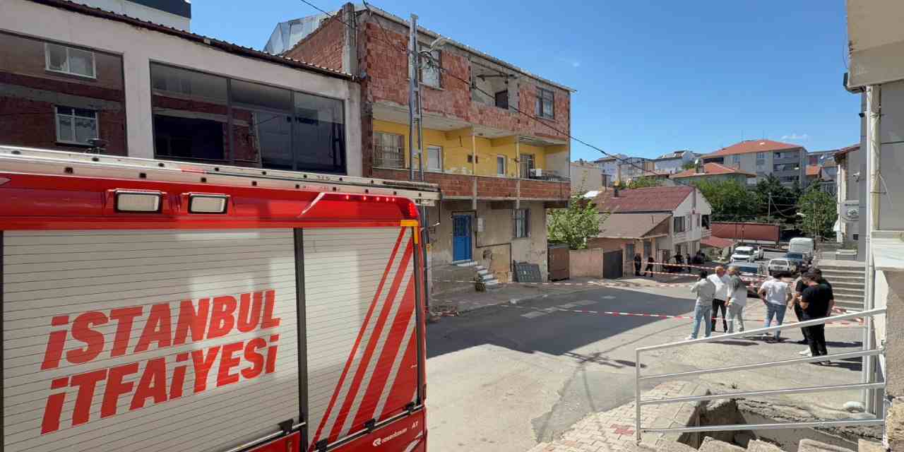 İstanbul'da çökme riski olan bina tahliye edildi