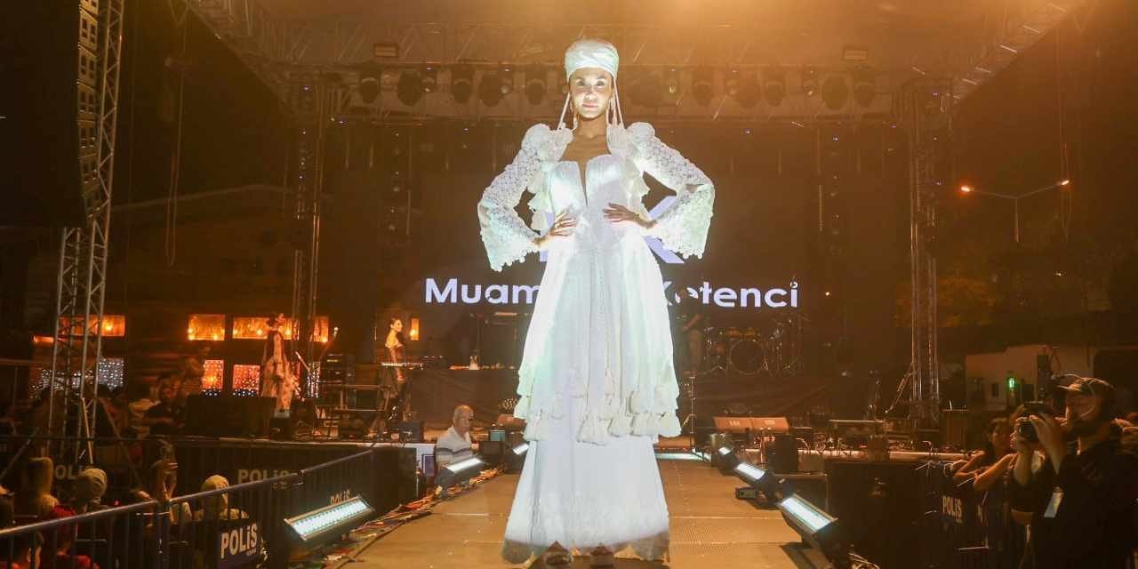 Muammer Ketenci'den Uşak'ta büyük defile