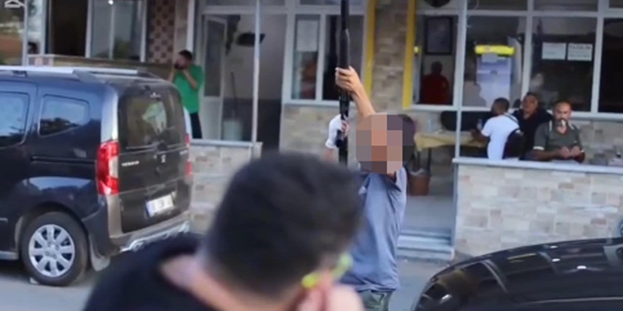 Sokak röportajında tüfekle ateş açan 15 yaşındaki çocuk gözaltına alındı