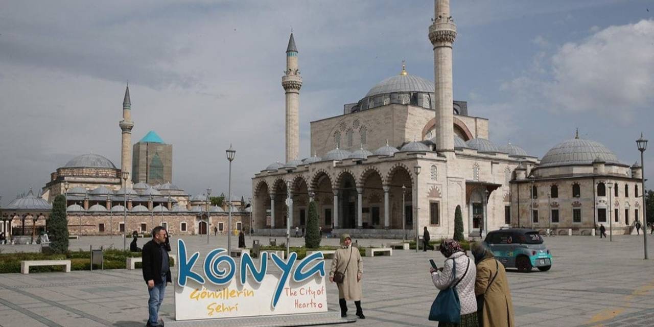 AKP'li belediye 'bu kadar da olmaz' dedirtti: Kadın-erkek arasına 1 kilometre mesafe şartı!